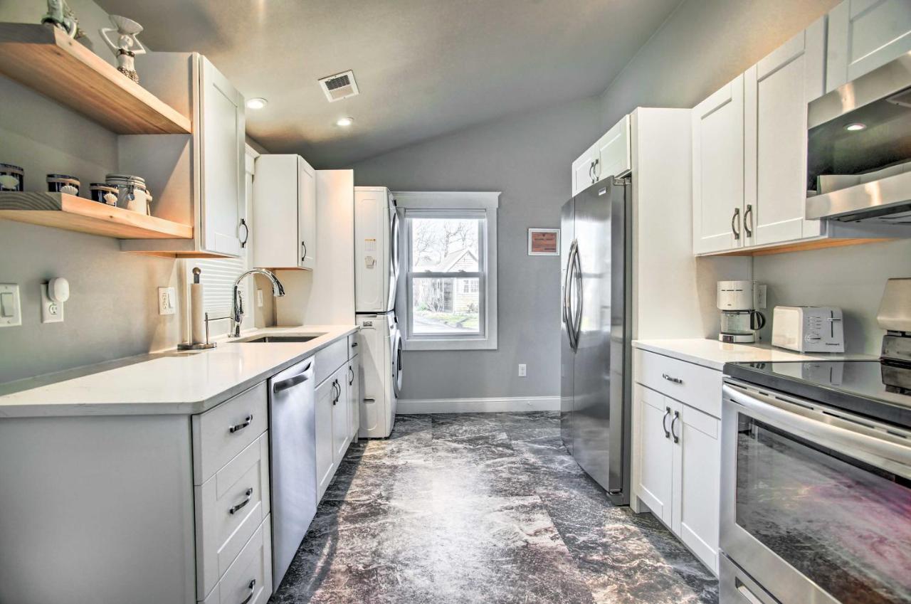 Updated Buzzards Bay Beach Cottage Walk To Shore! Bourne Exterior photo